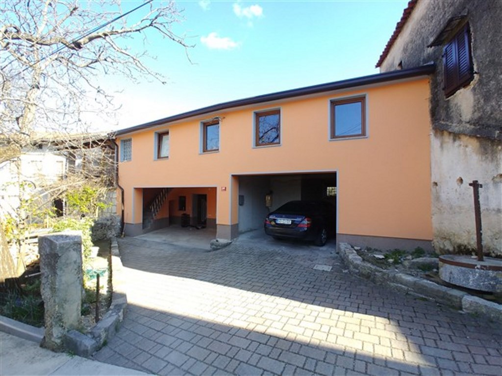 For sale home in Vipava valley - Real Estate Slovenia - www.slovenievastgoed.nl
