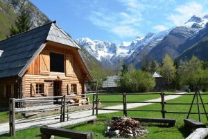 For sale hotel restaurant complex Triglav National Park - Real Estate Slovenia - www.slovenievastgoed.nl