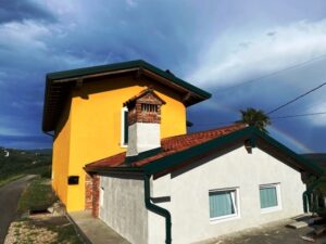 Vipolze vrijstaande woning te koop Goriska Brda - Real Estate Slovenia